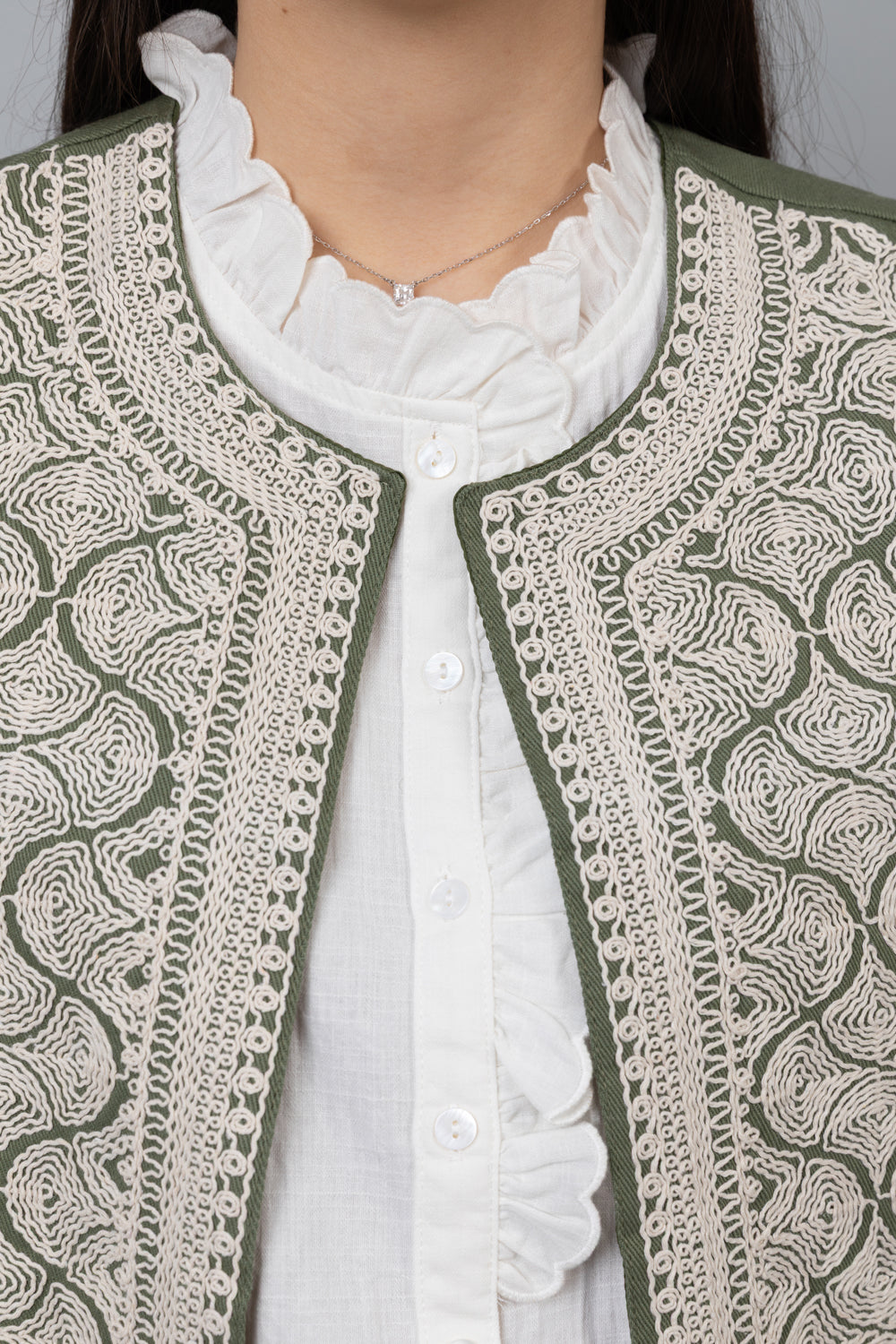 Gilet brodé sans manches camel ou kaki