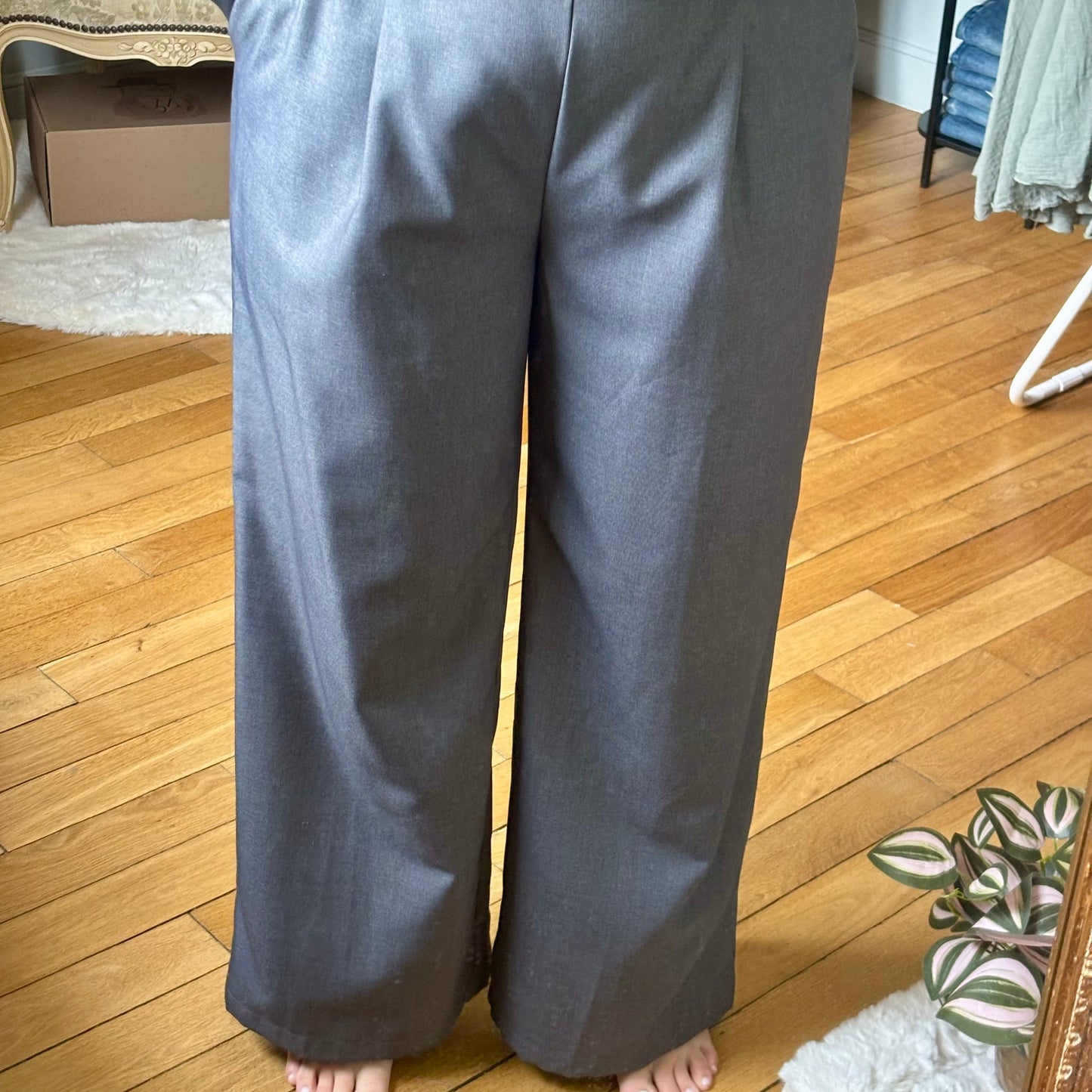 Pantalon gris coupe fluide taille élastique