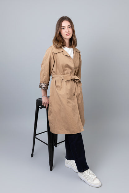 Gabardina de leopardo