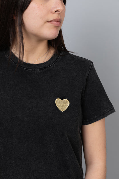 Camiseta de corazón dorado