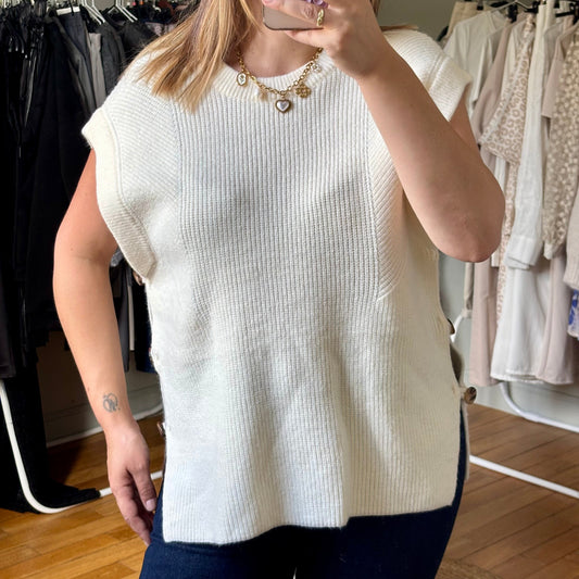 Pull sans manches écru