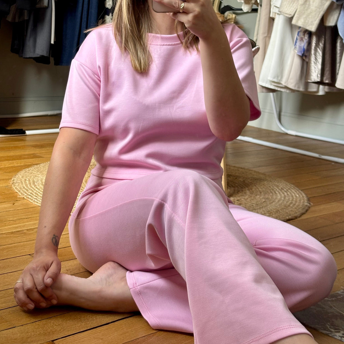 Ensemble jogging rose