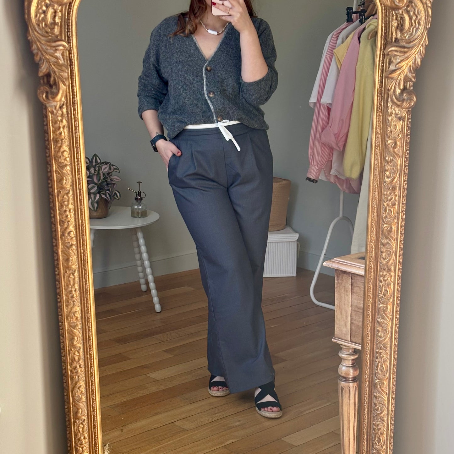 Pantalon gris coupe fluide