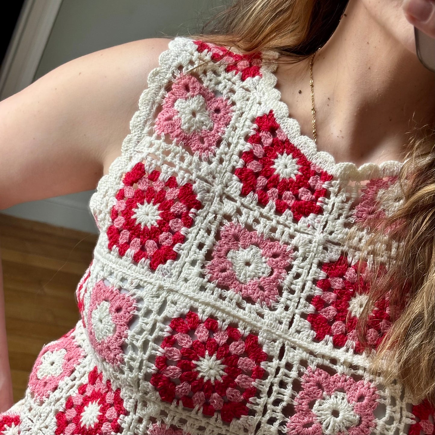 Ensemble crochet rose et rouge